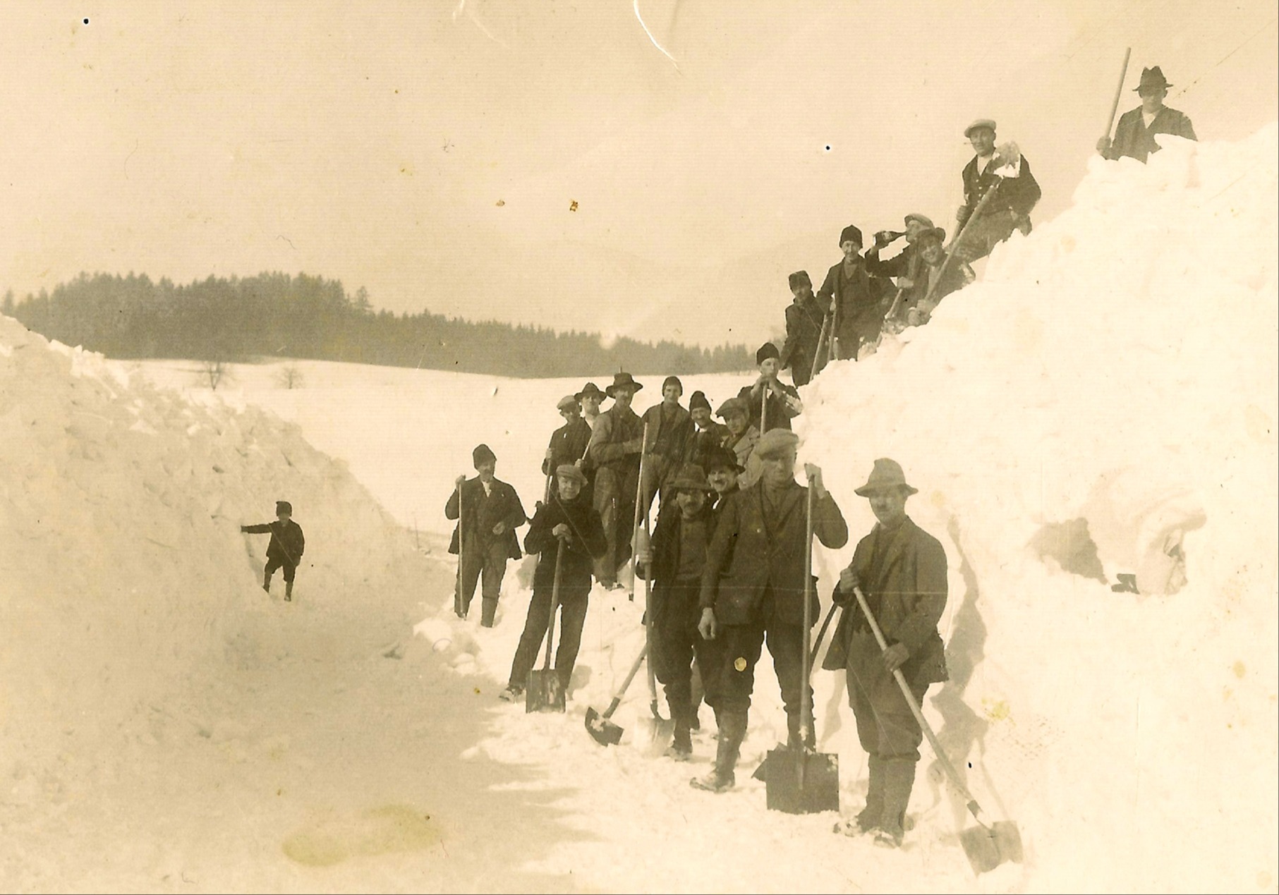 Equipe zur Schneeräumung